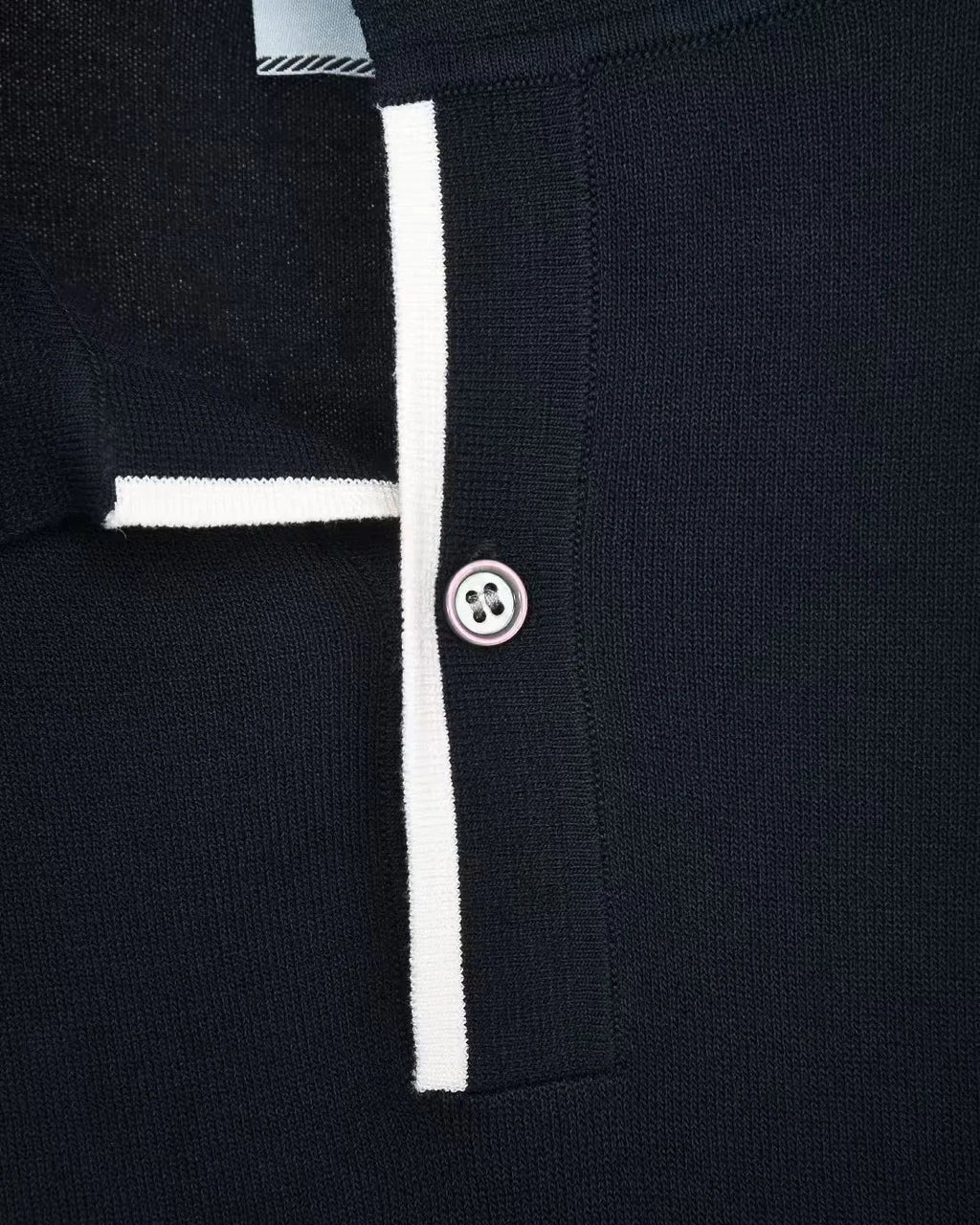 New embroidered knitted short sleeved polo shirt