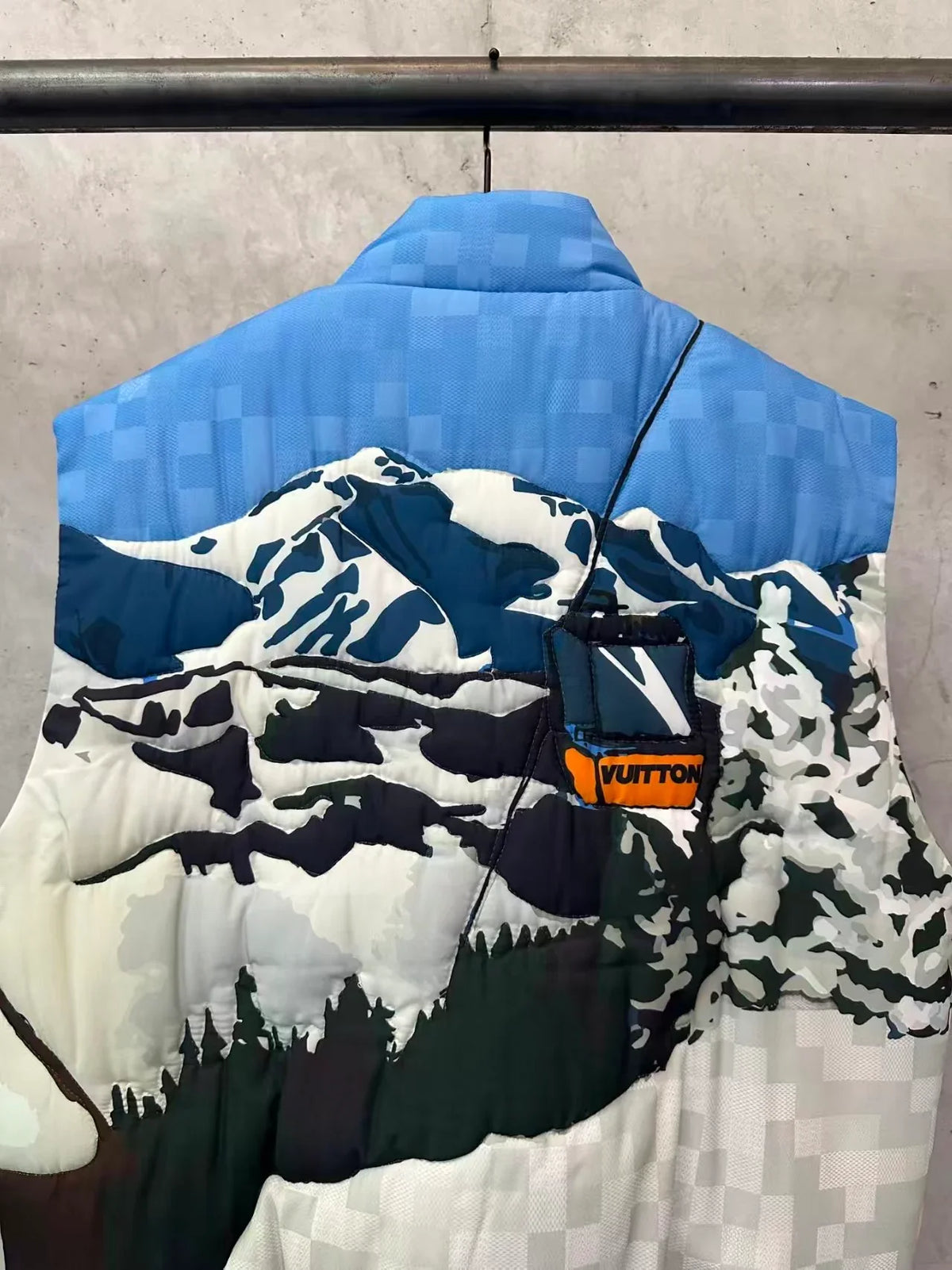 New sleeveless stitch vest jacket