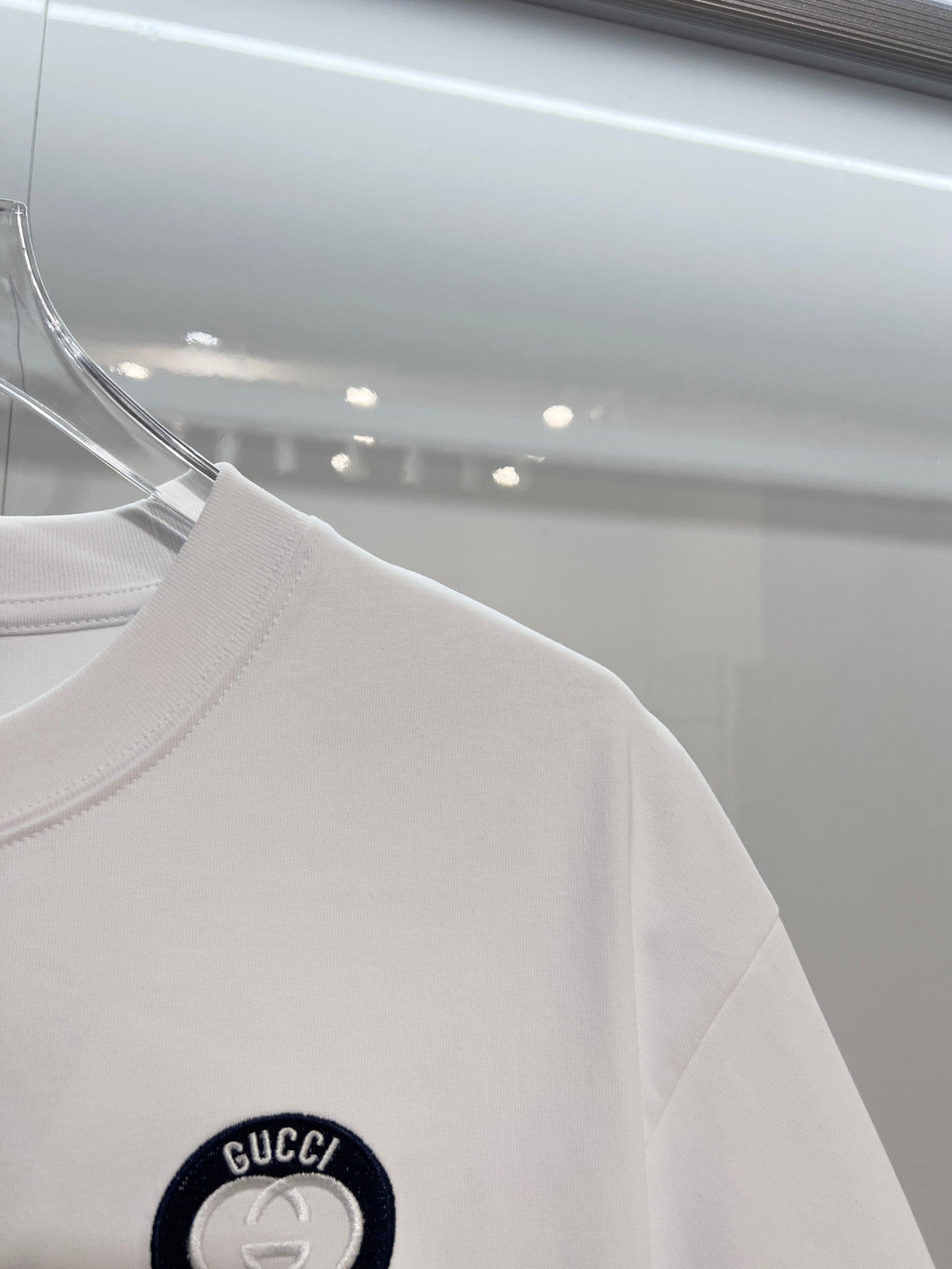 New interlocking embroidered short sleeves