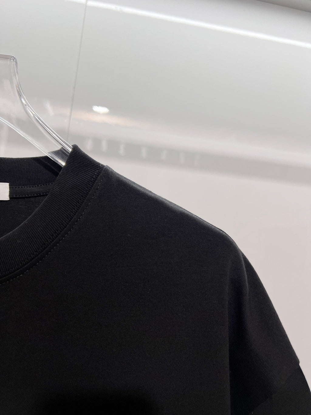 Jelly offset letter round neck T-shirt
