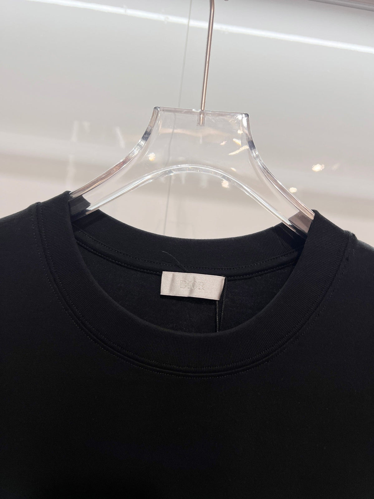 New Color blocked Ten Thousand Needle Embroidered Bee Letter Short Sleeve