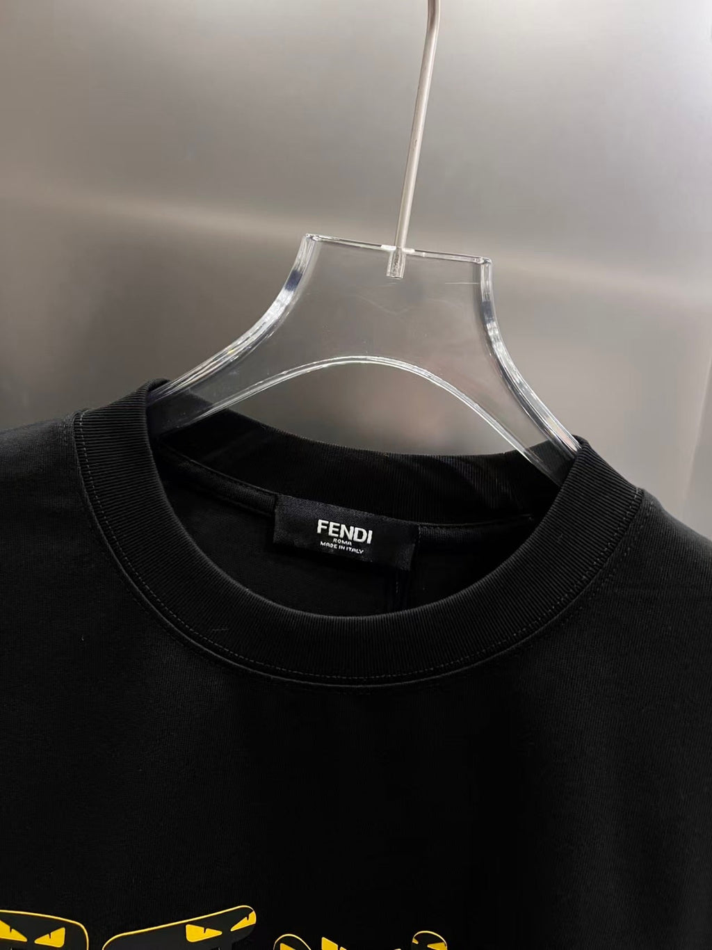 New round neck short sleeved T-shirt