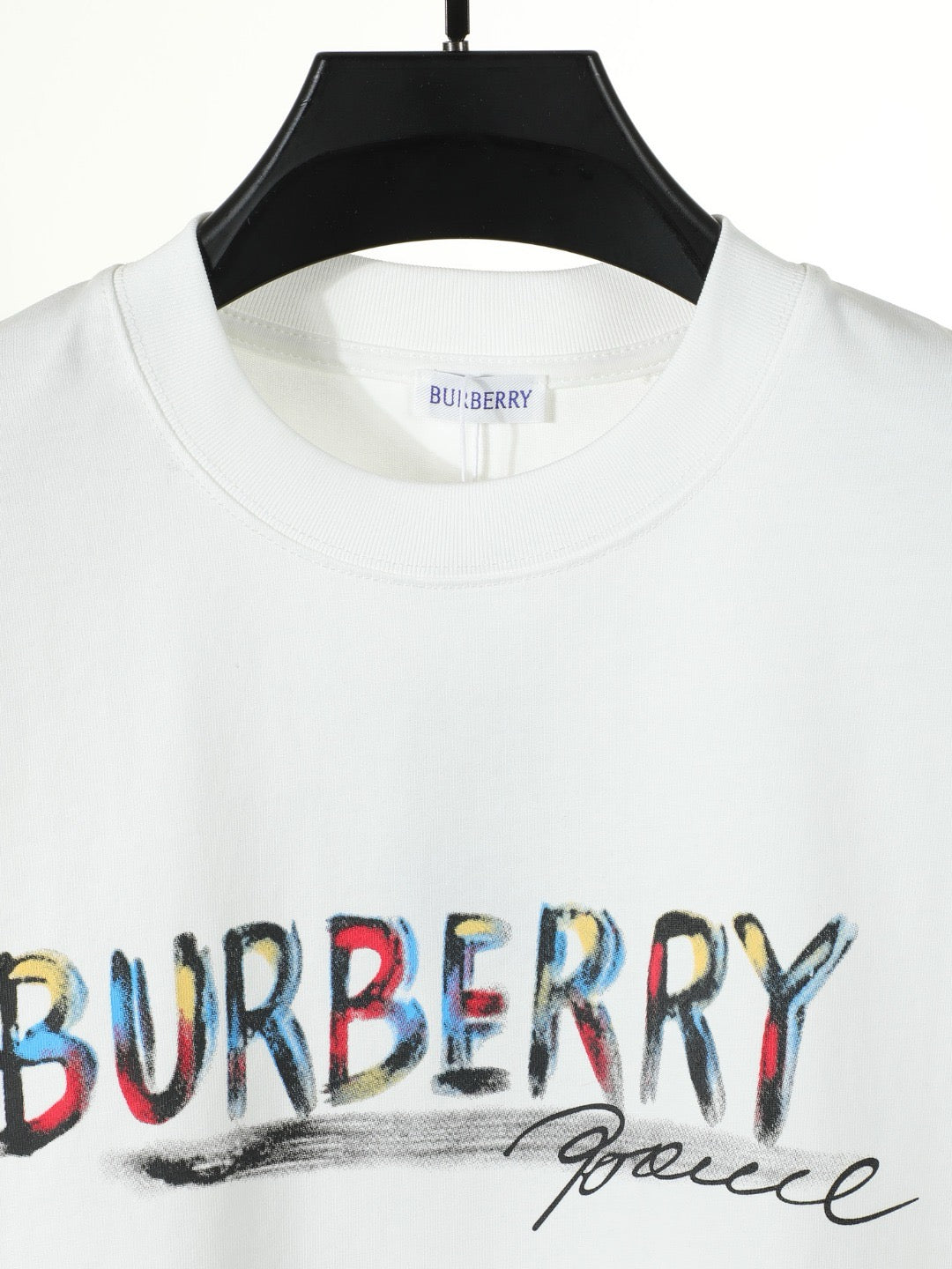 Simplified Alphabet Logo Vine Drawing T-shirt