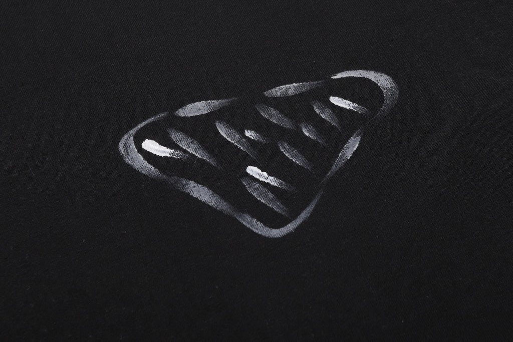 Logo hand drawn letter short sleeved shirt