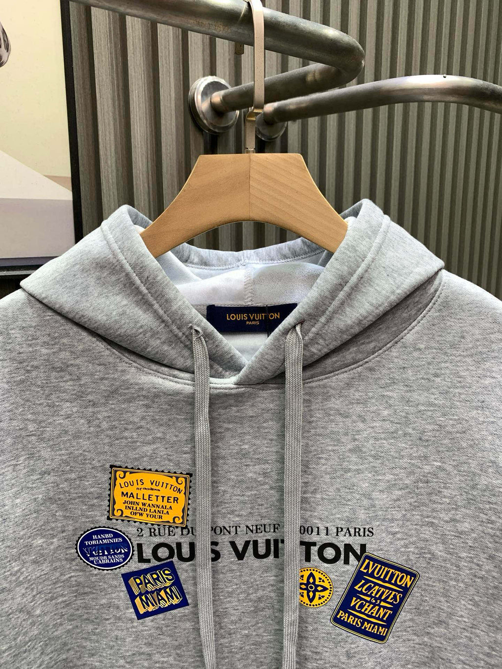 New printed hooded sweatshirt