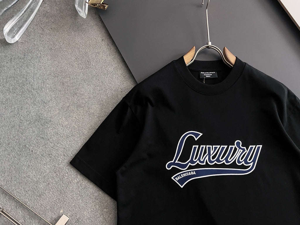 Embroidered logo T-shirt with fabric on the chest