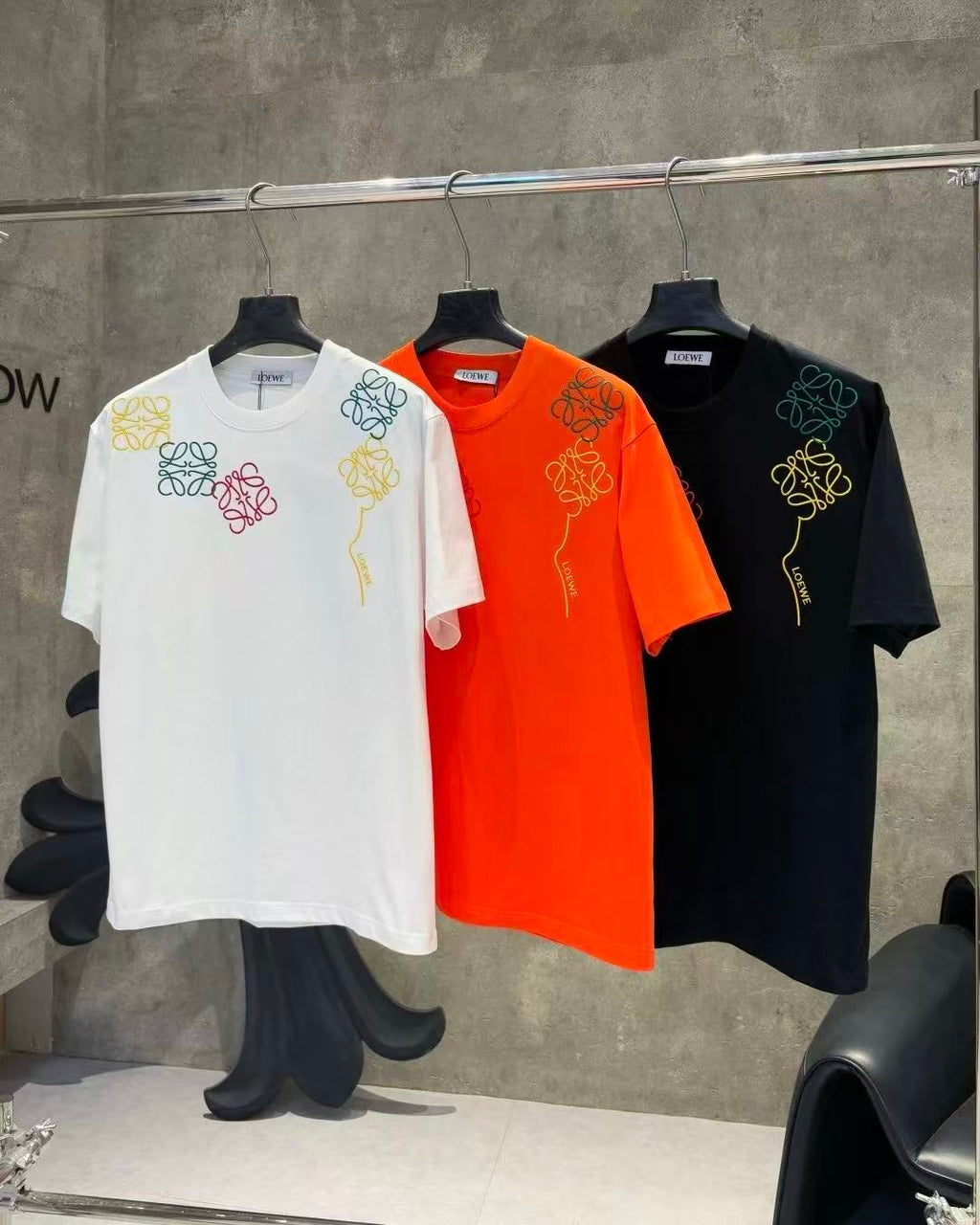 Three-Color Embroidery T-Shirt