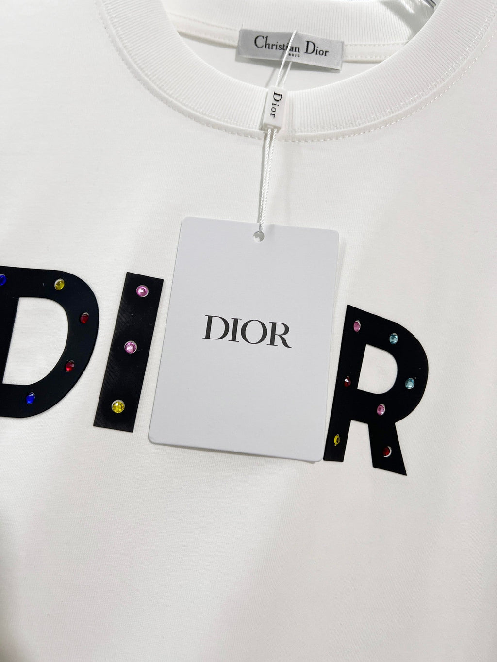 Colorful diamond embellished offset letter round neck T-shirt