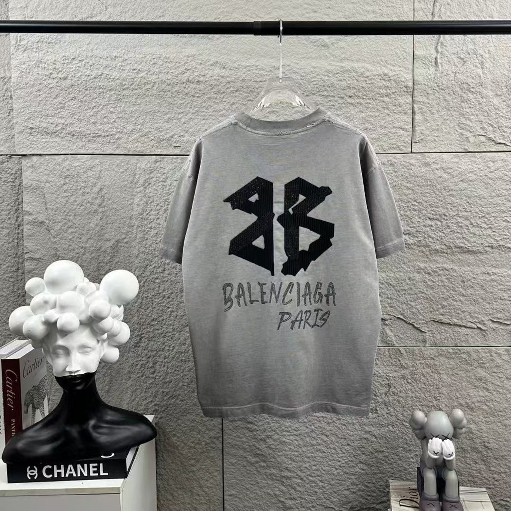 New style embroidered and rhinestone T-shirt