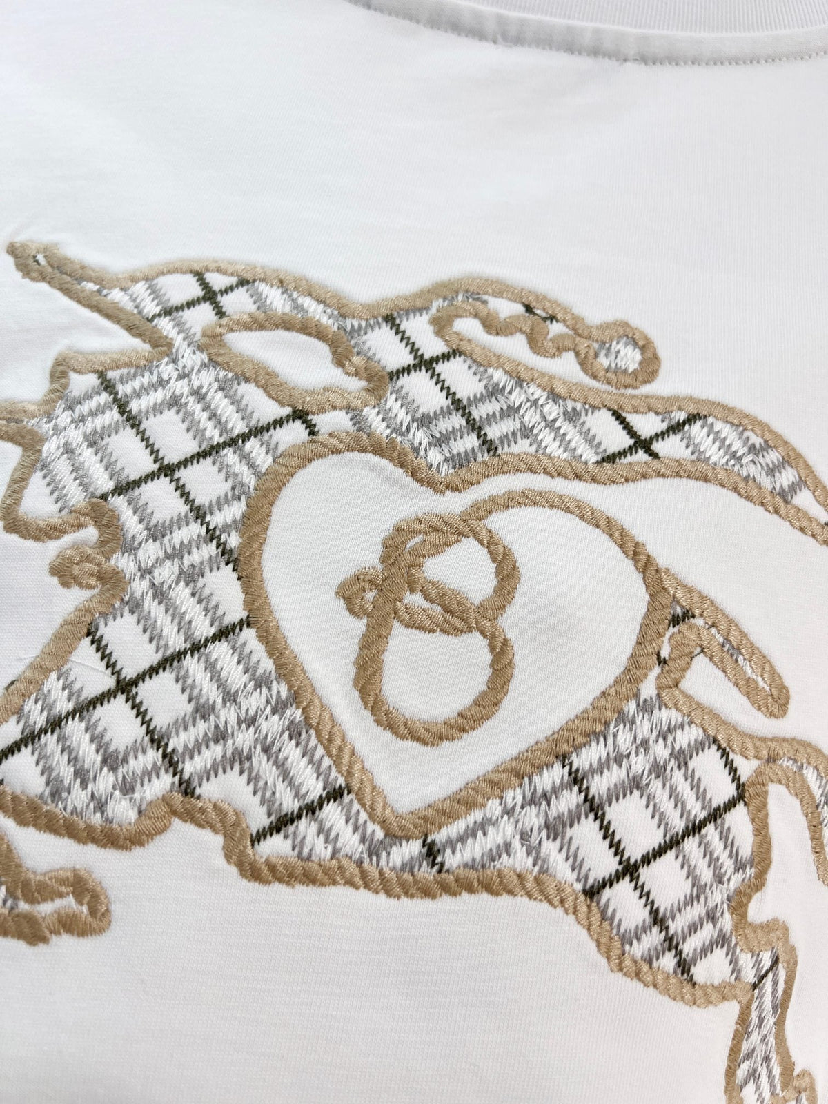 Front hemp rope embroidered letter logo short sleeved shirt