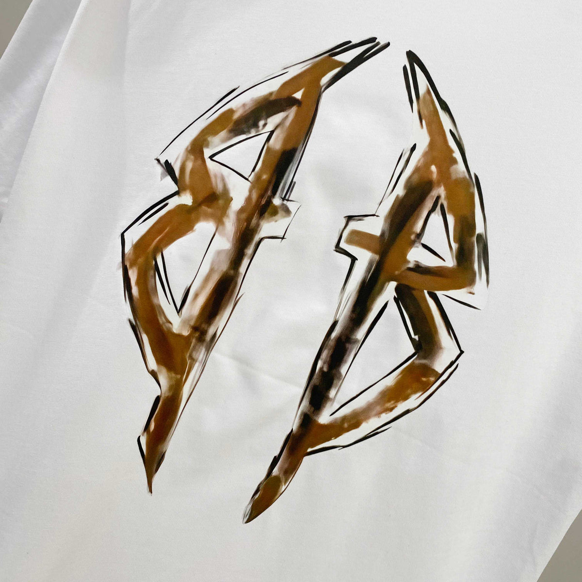 Chest sticker printed logo round neck short sleeved T-shirt 2