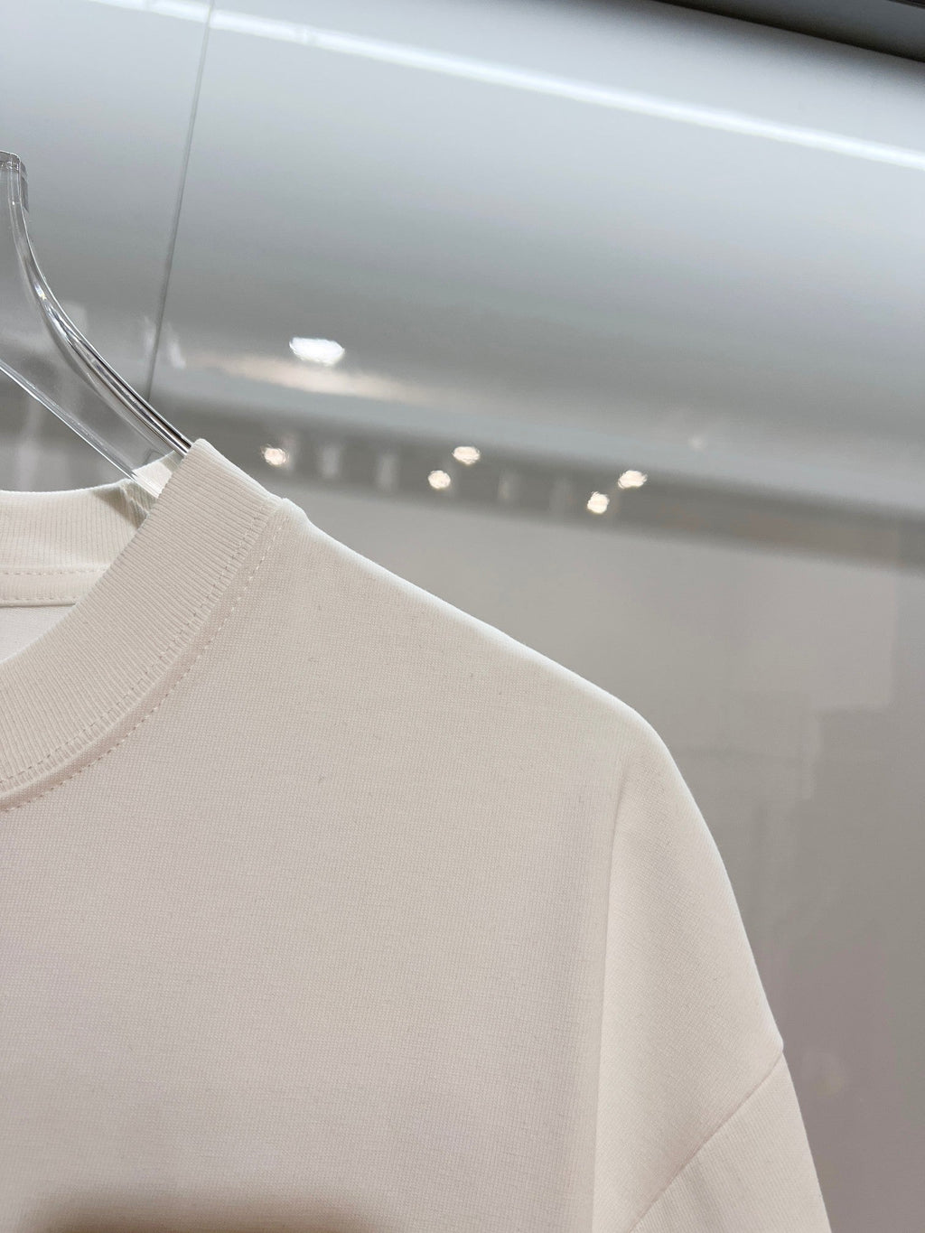 Wear and tear double-B printed letter round neck T-shirt