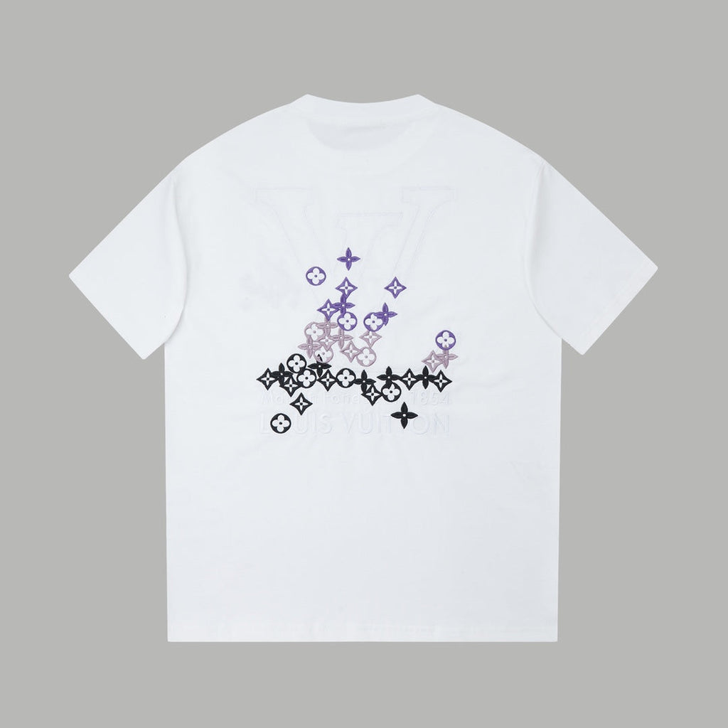 Contrast embroidered T-shirt