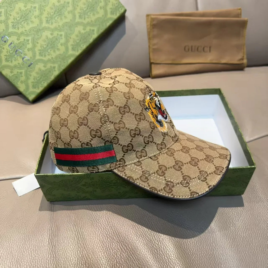 New embroidered baseball cap
