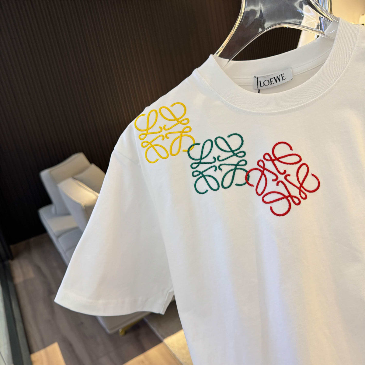 New embroidered letter short sleeved shirt