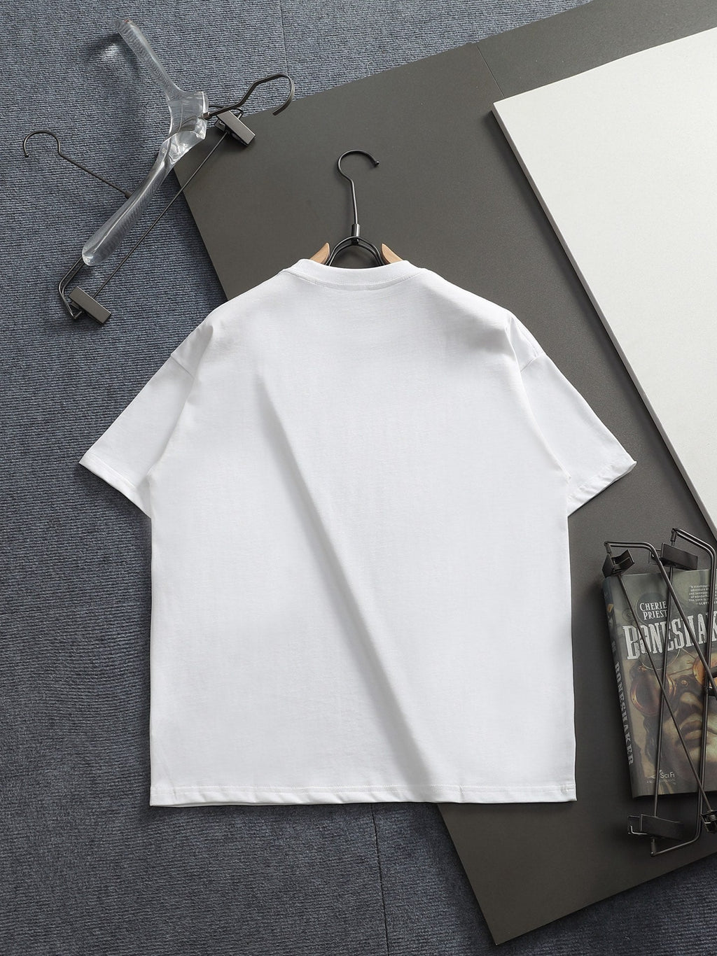 Double sleeve back plaid patch T-shirt