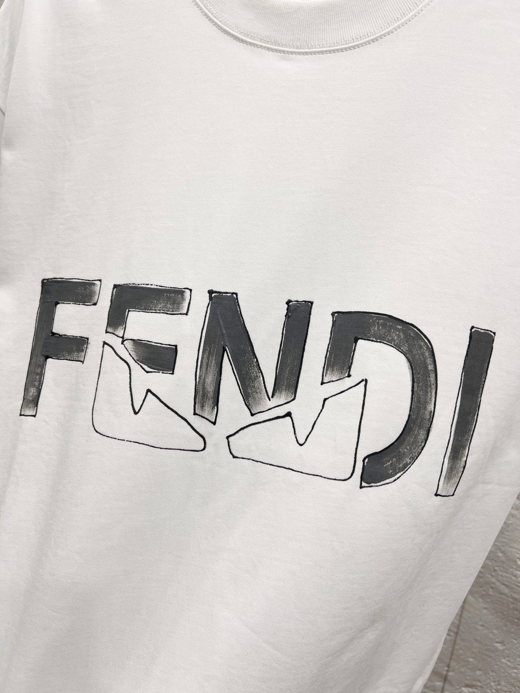 Loose hand drawn T-shirt -2