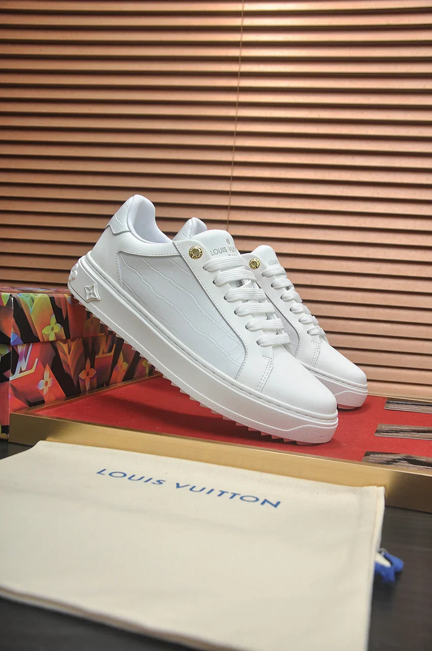 Classic trendy shoes for men