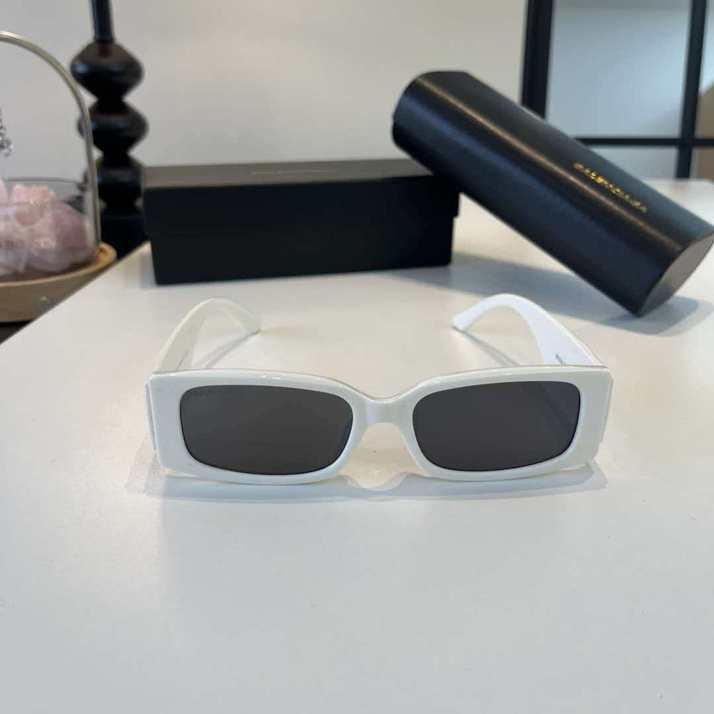Retro flat frame leaf shaped sunglasses