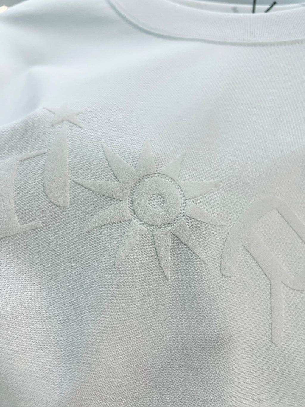 Digital flocking foam sunflower letter short sleeved shirt