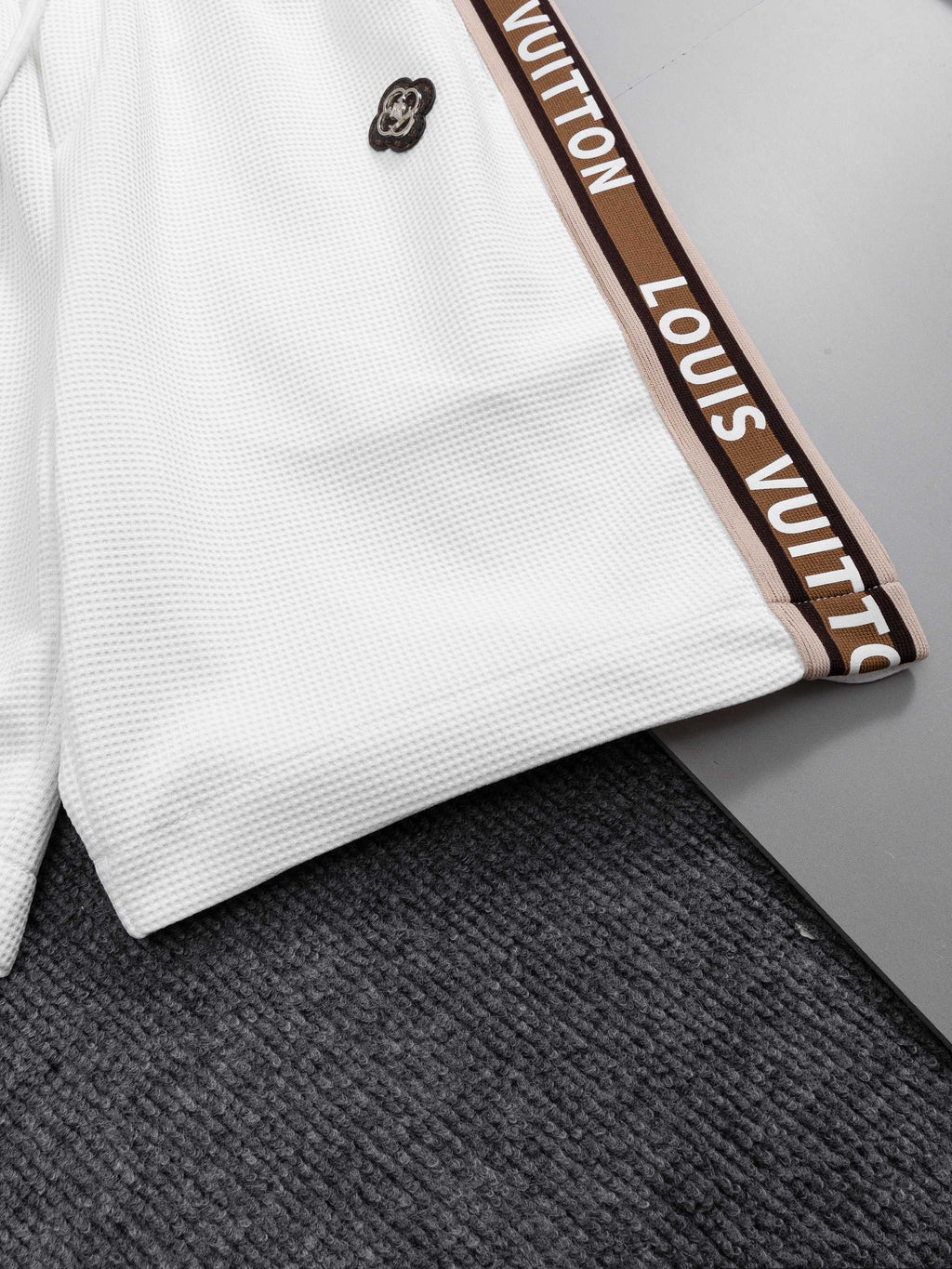 Knitted embroidery logo shorts