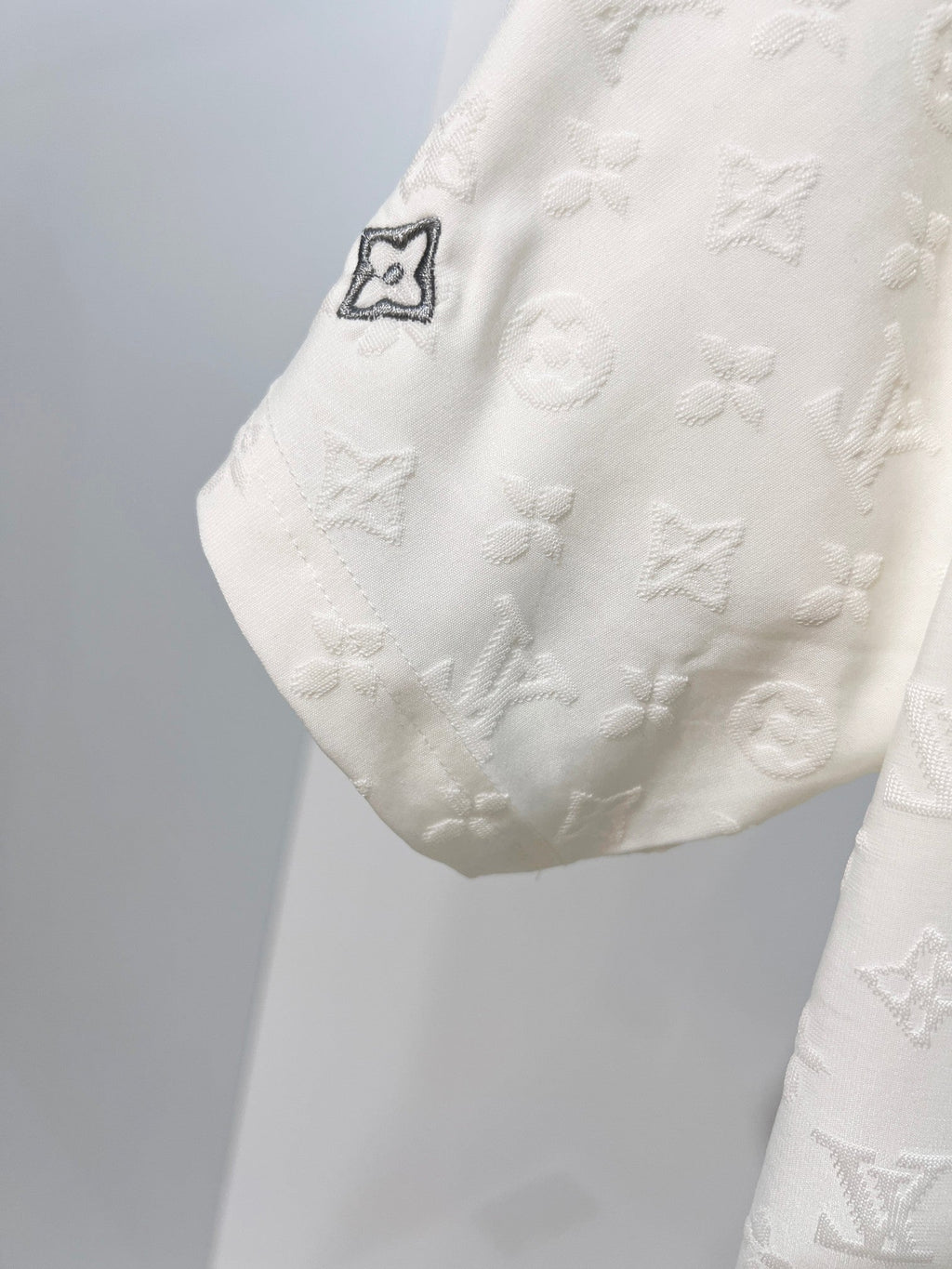 New full body floral letter T-shirt