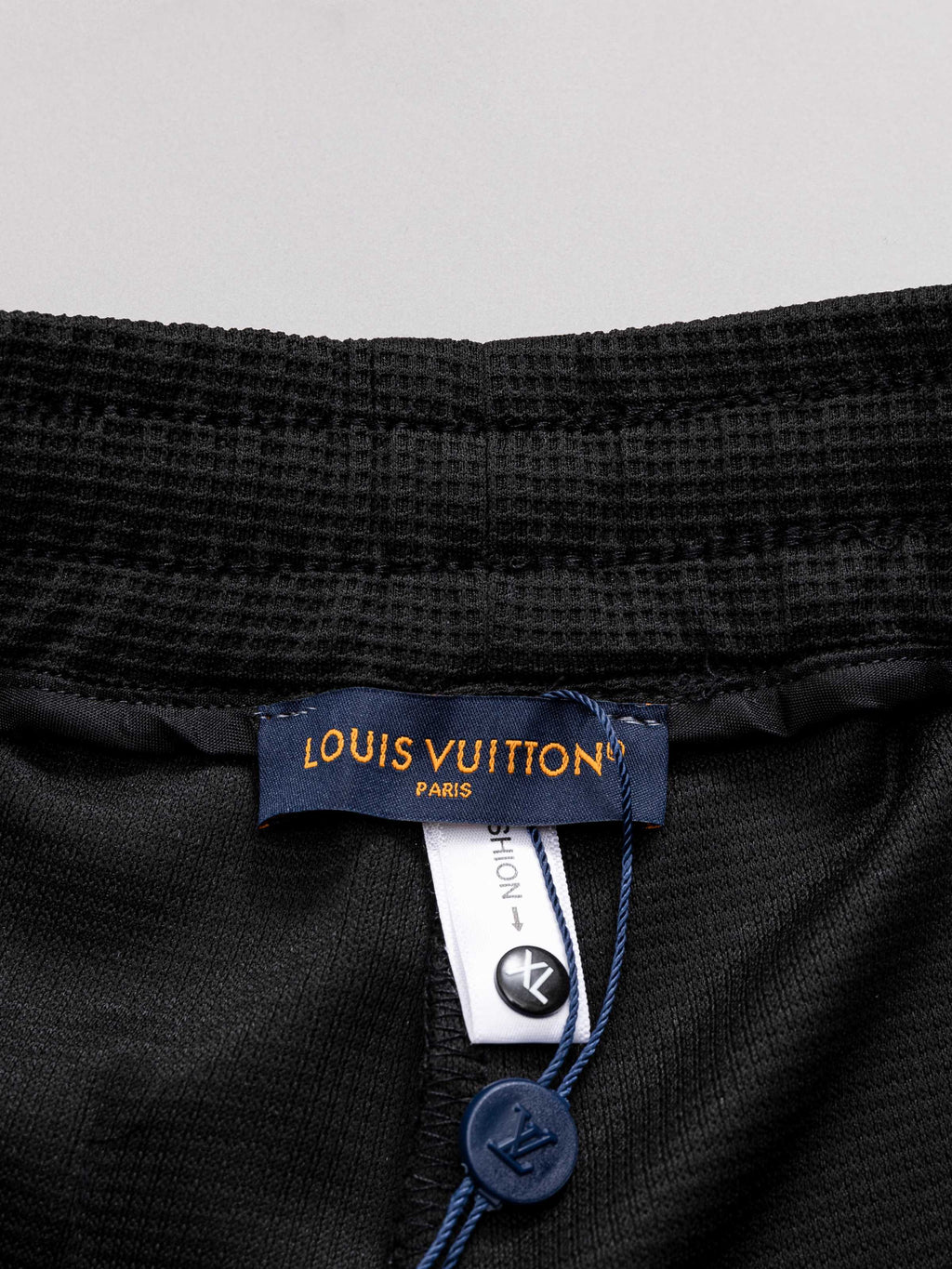 Knitted embroidery logo shorts