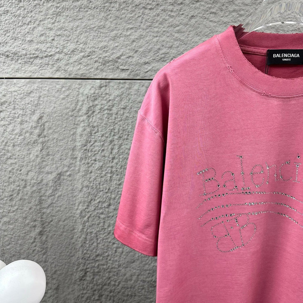 Wear and tear washed short sleeved T-shirt with distressed holes for both men and women