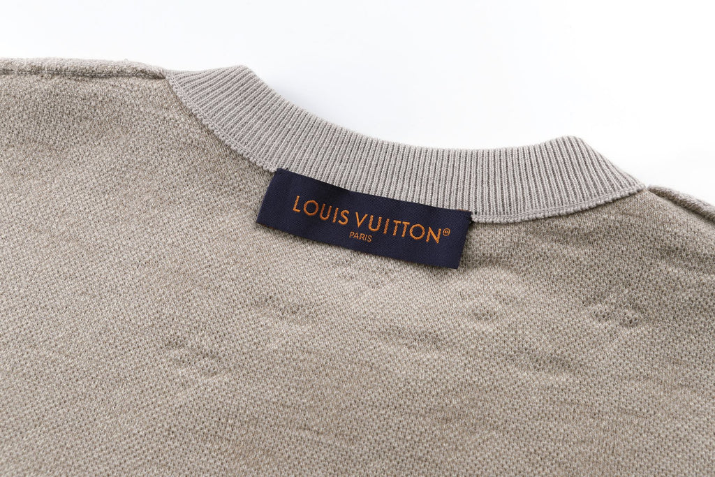 Jacquard round neck shirt size