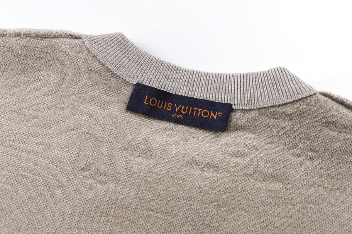 Jacquard round neck shirt size