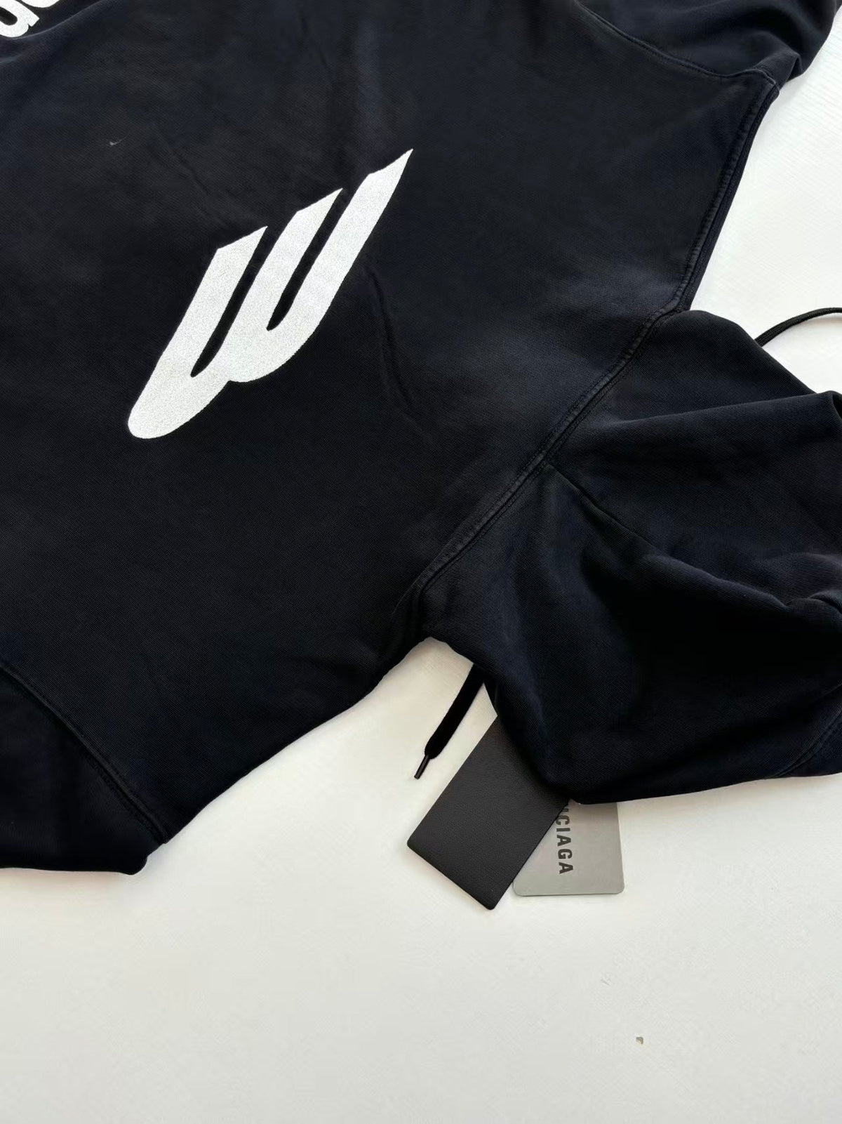 Hot selling embroidered half zipper hooded sweatshirt