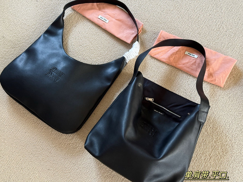 Flat mouth vertical tote bag