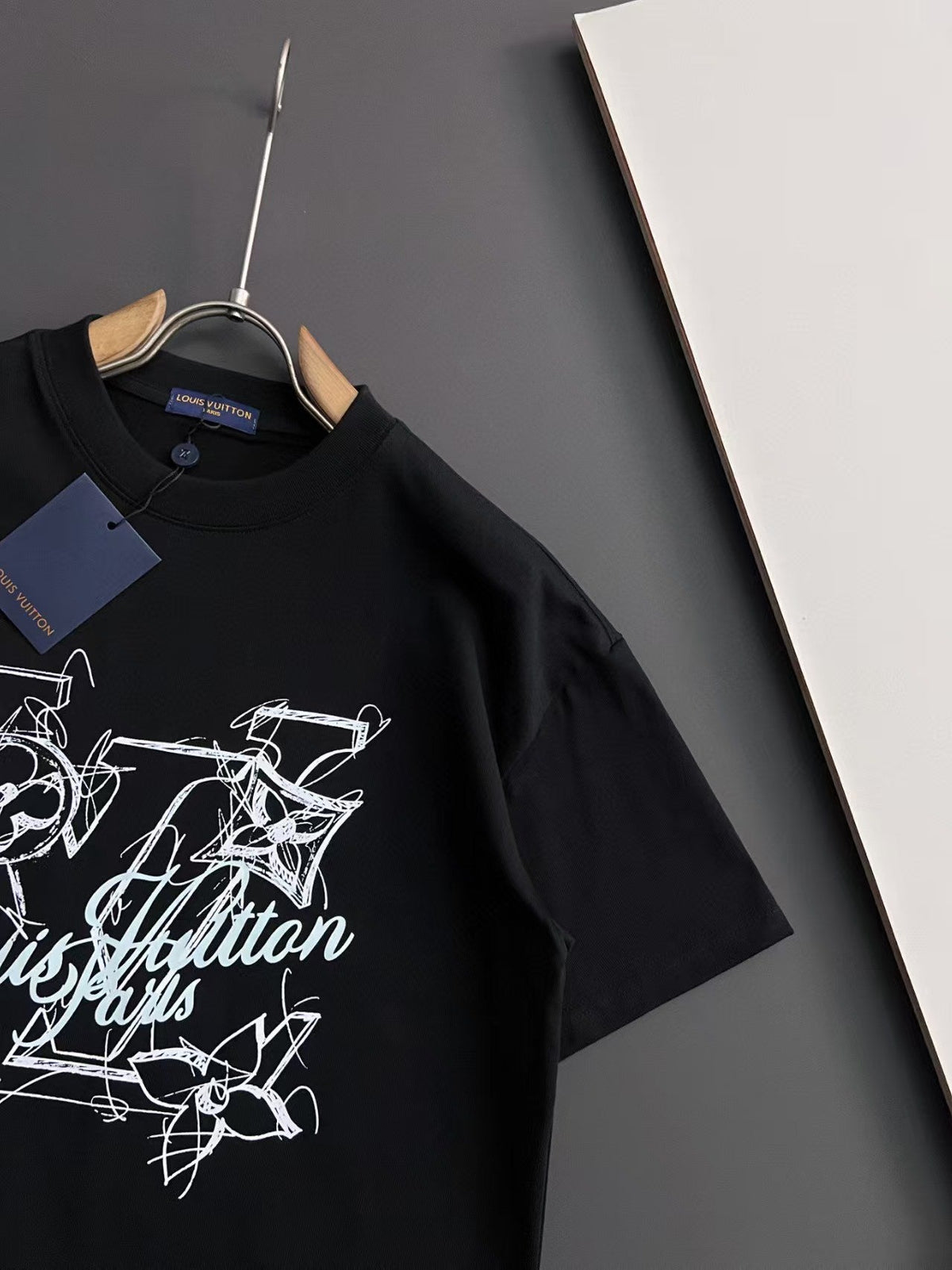New round neck short sleeved T-shirt