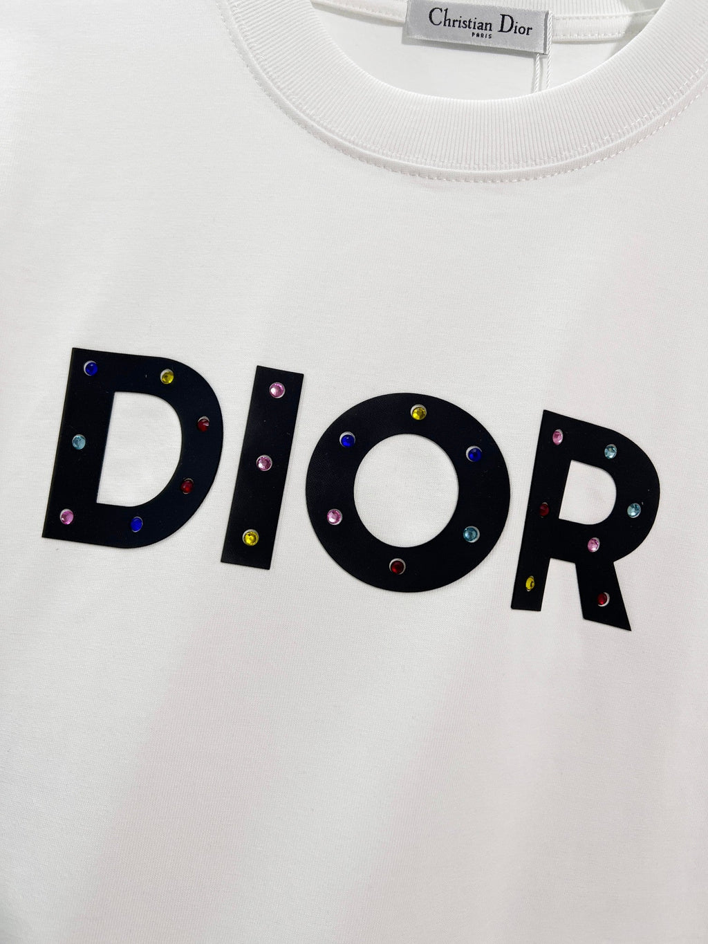 Colorful diamond embellished offset letter round neck T-shirt