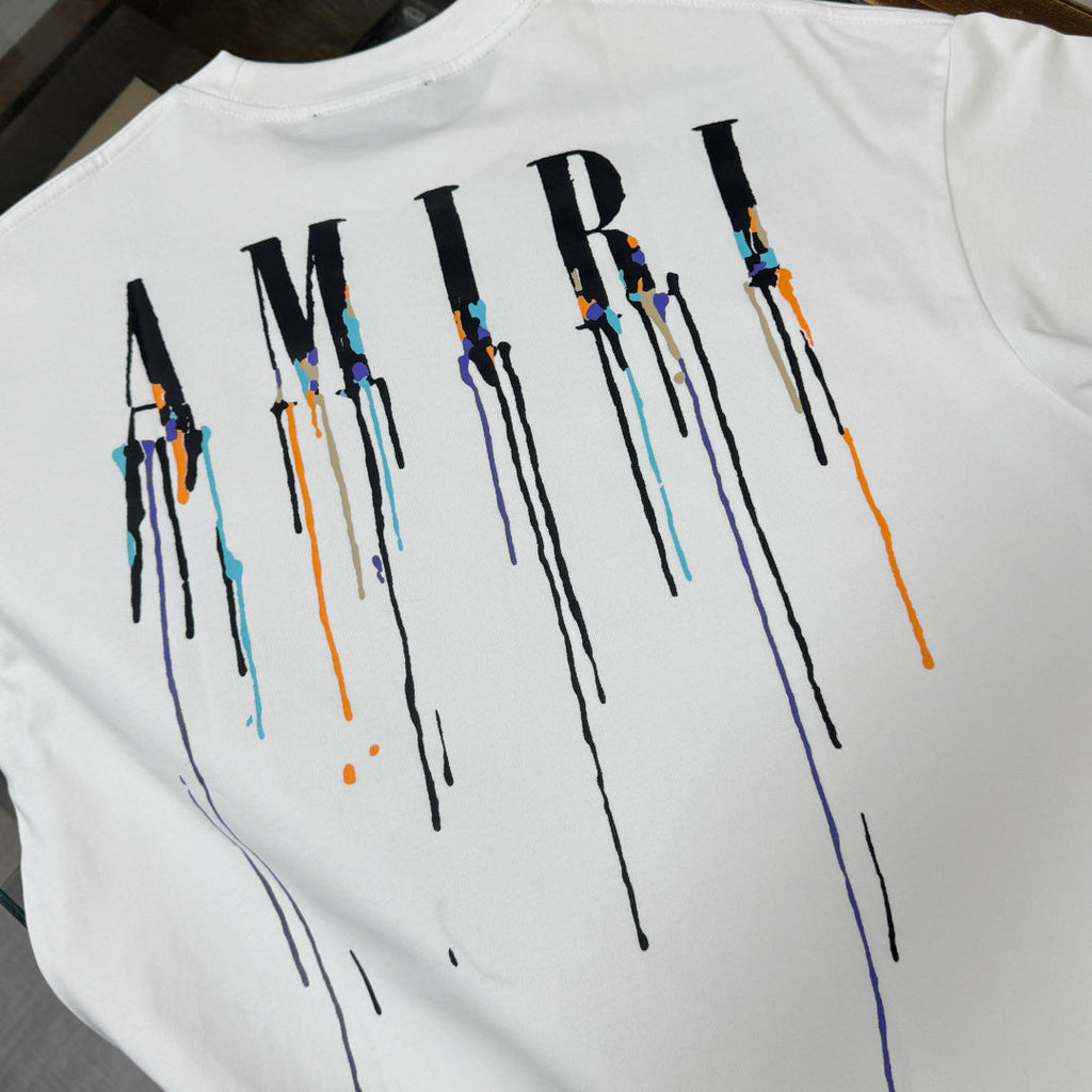 Latest short sleeved round neck T-shirt