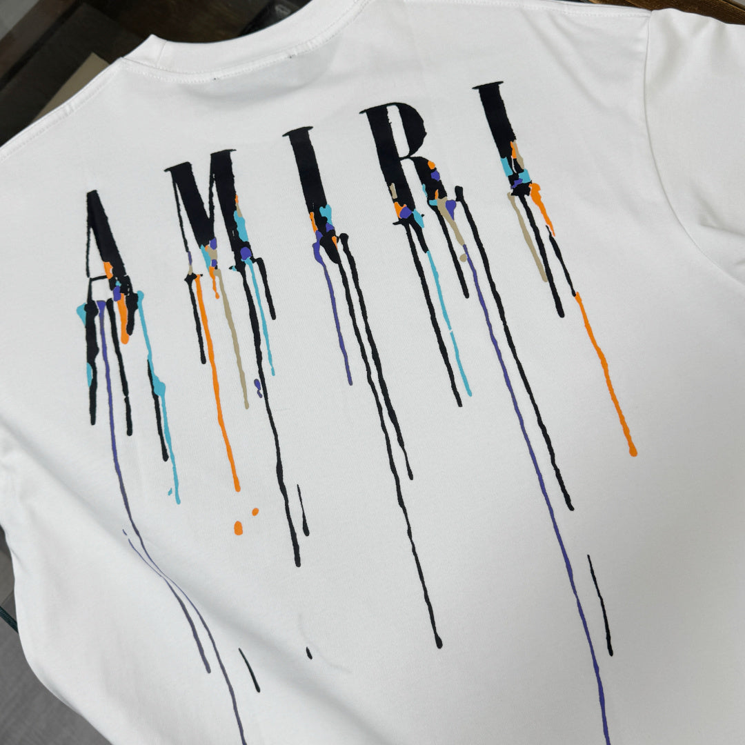 Latest short sleeved round neck T-shirt