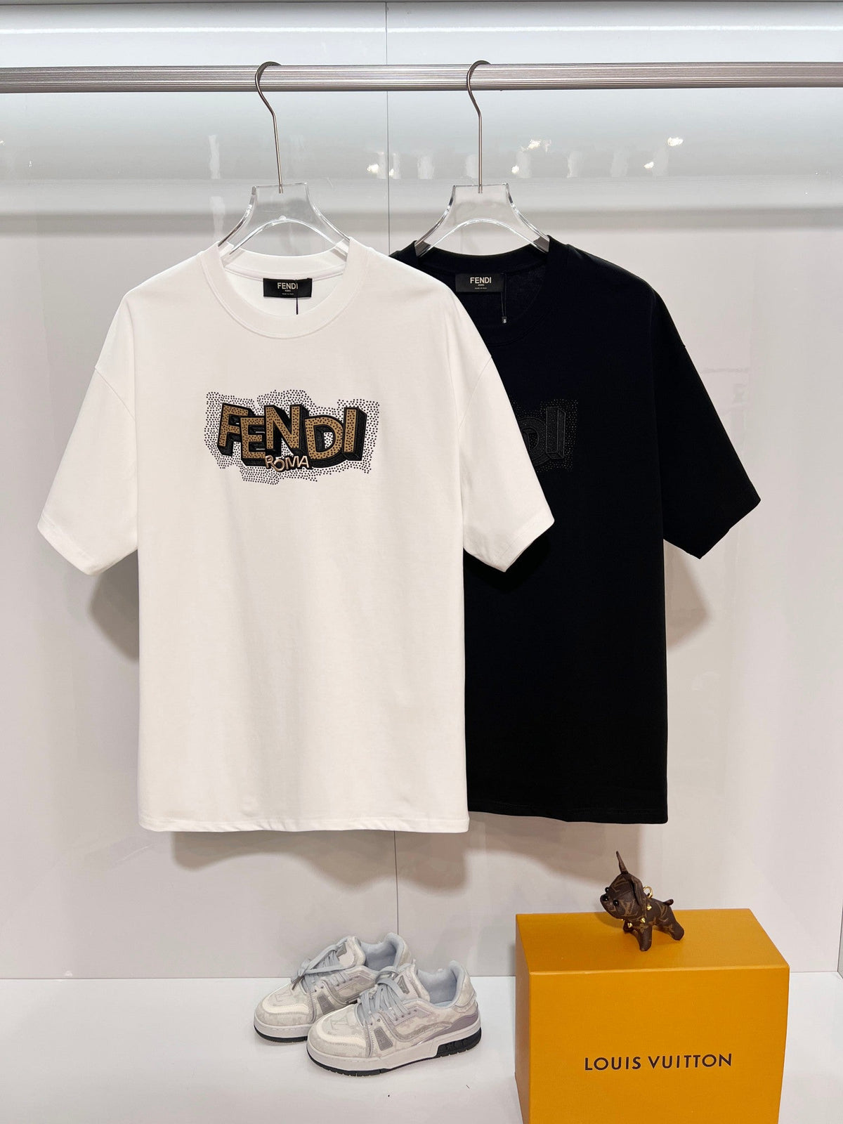 New three-dimensional hot bead heavy embroidery letter short sleeved shirt