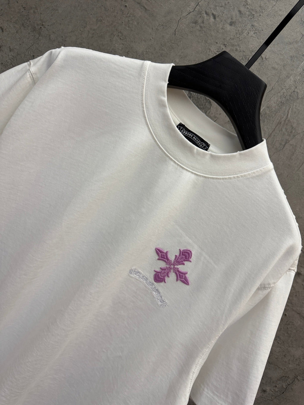 3D Embroidery UV Color Changing Short Sleeve