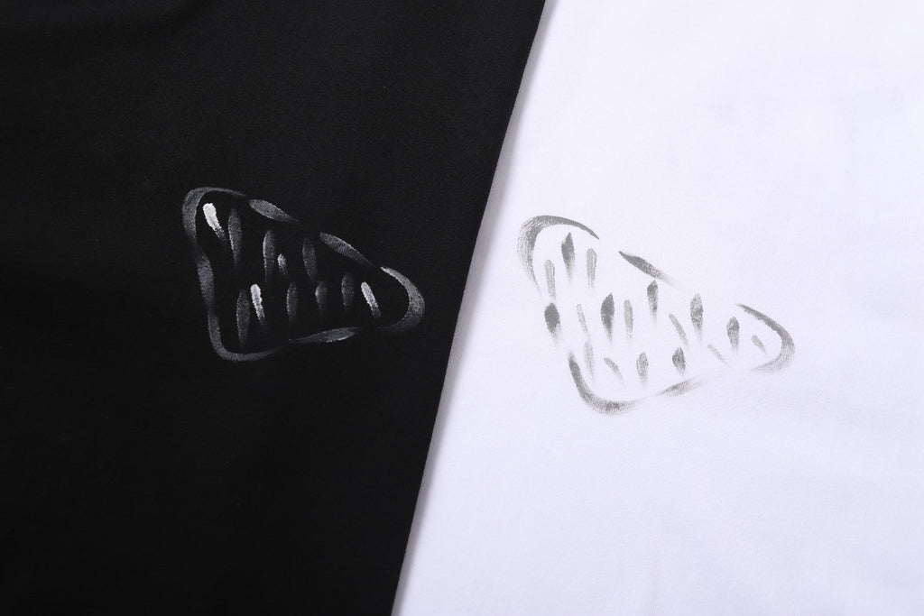 Logo hand drawn letter short sleeved shirt