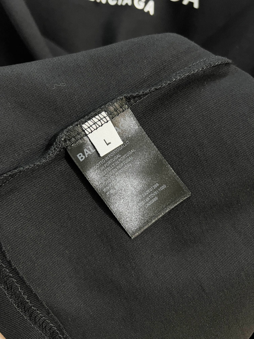 Simple color blocked offset letter round neck T-shirt