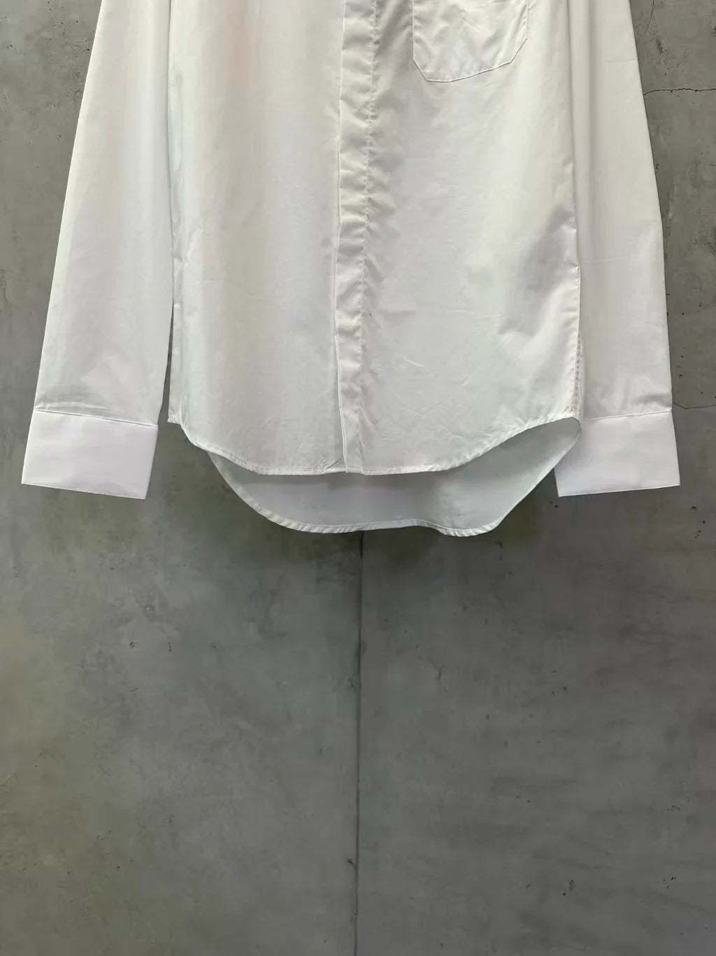 New lapel patch pocket long sleeved shirt