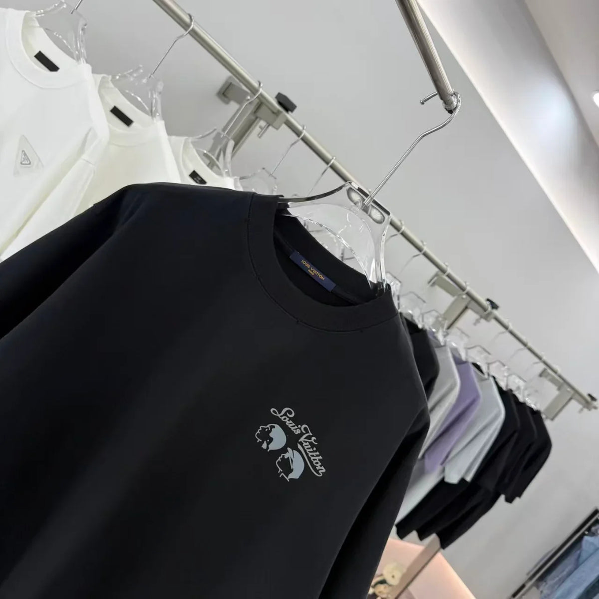 New flocking short sleeved T-shirt