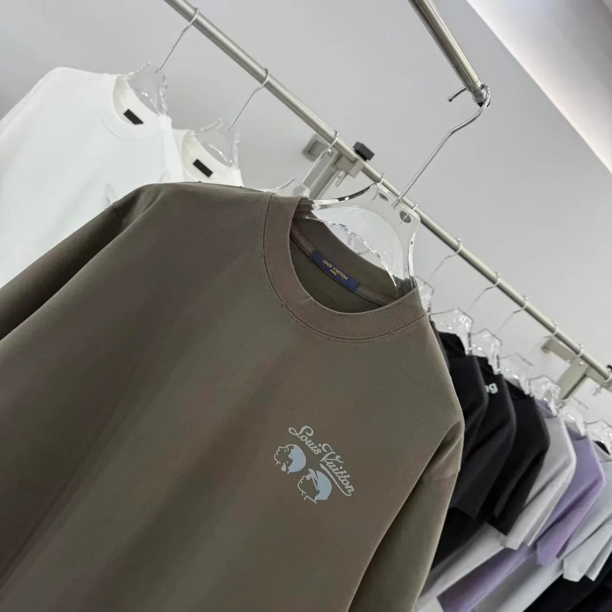 New flocking short sleeved T-shirt