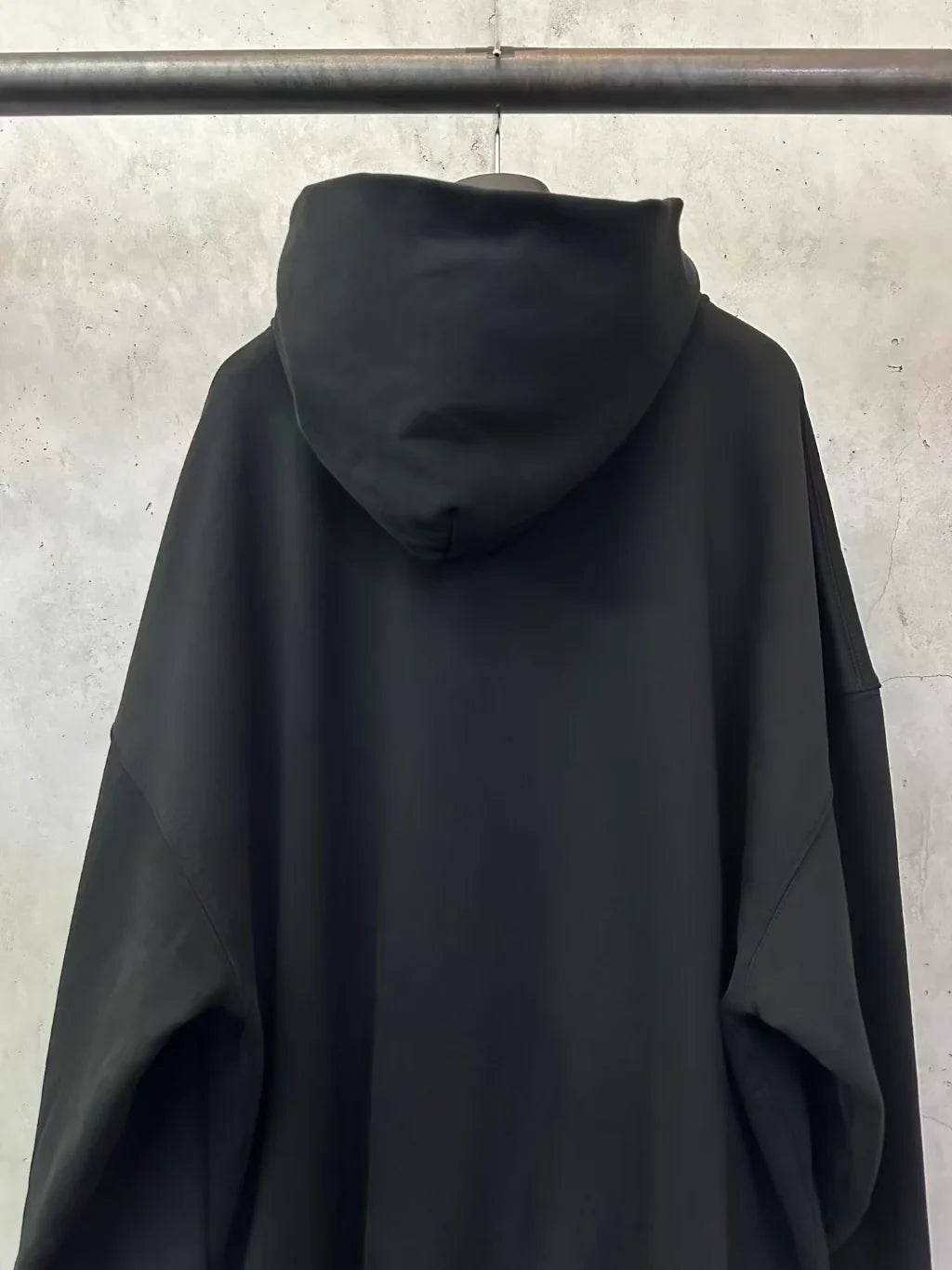 New printed hooded sweatshirt