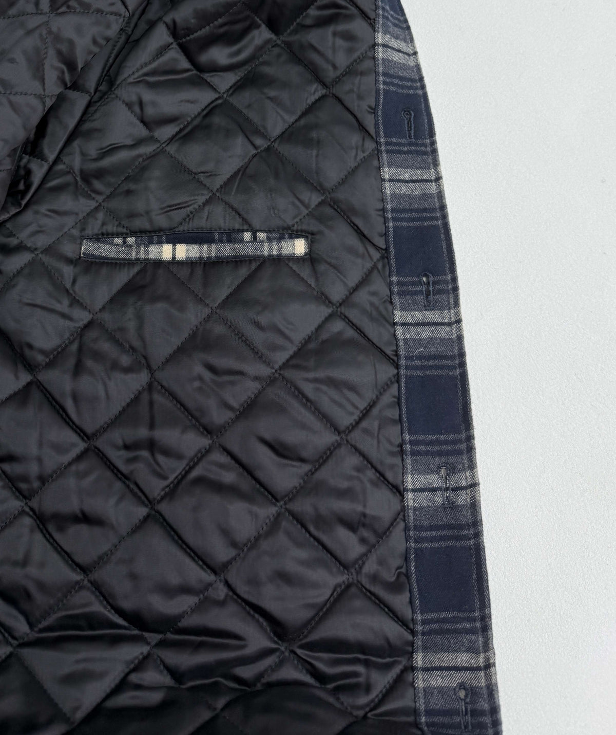 Cashmere plaid hooded clip