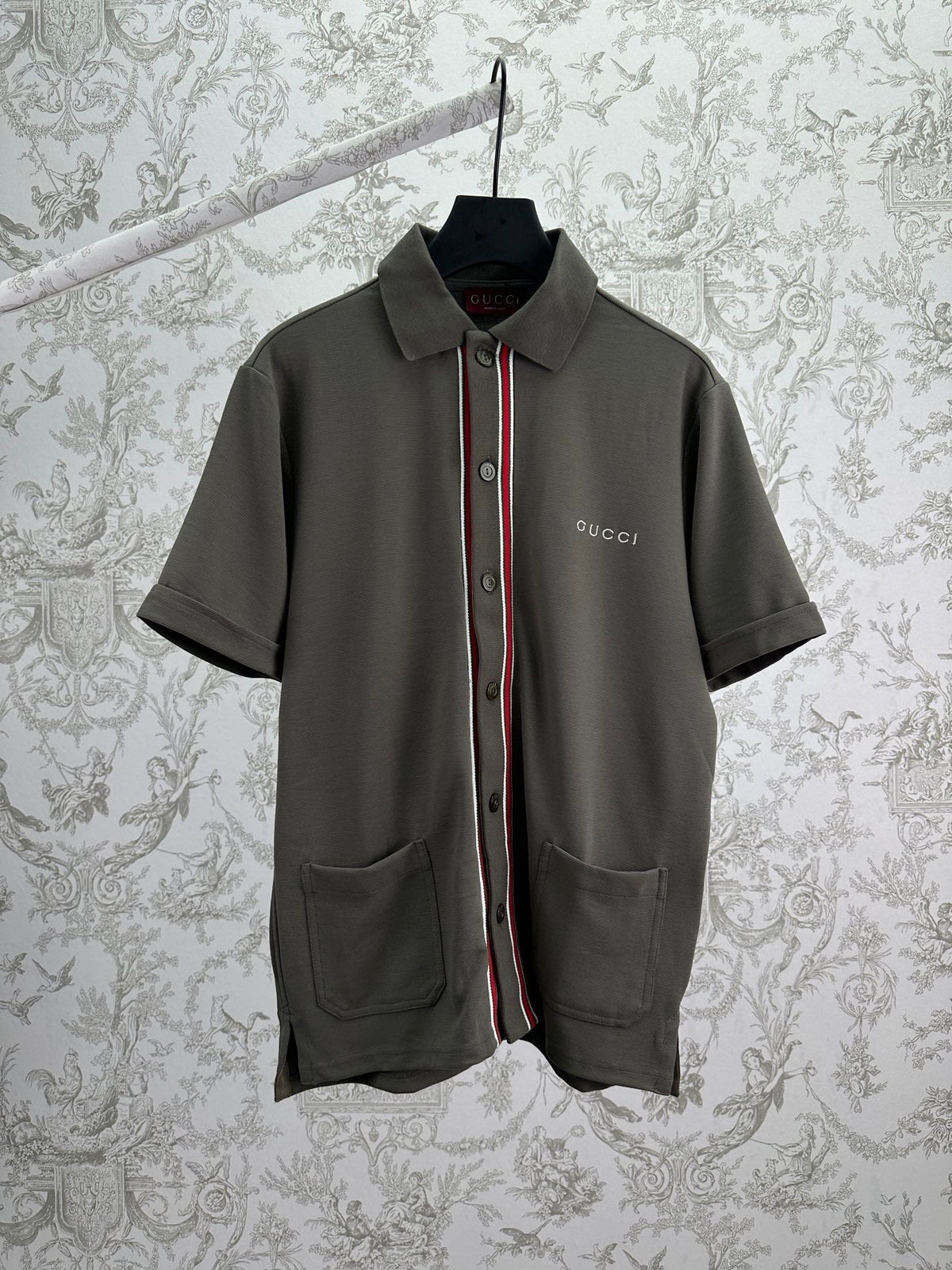 Cotton mesh embroidered short sleeved shirt