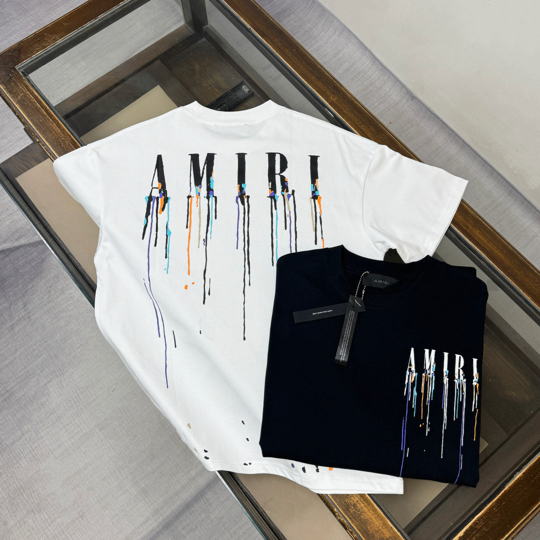Latest short sleeved round neck T-shirt