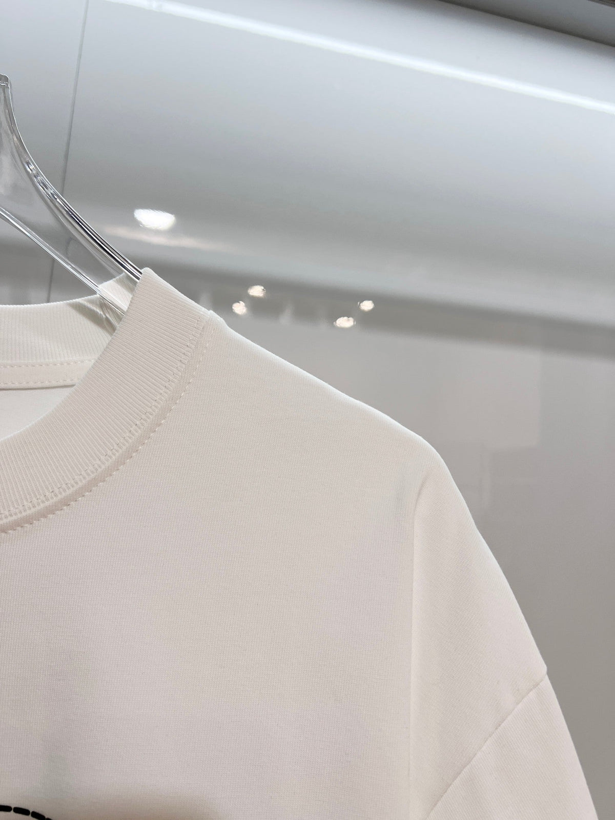 Classic dotted printed letter round neck T-shirt