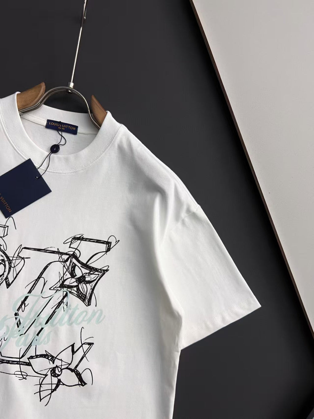 New round neck short sleeved T-shirt