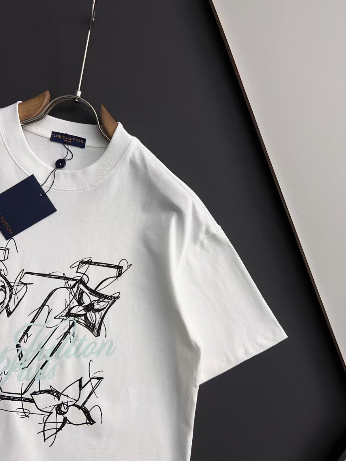 New round neck short sleeved T-shirt